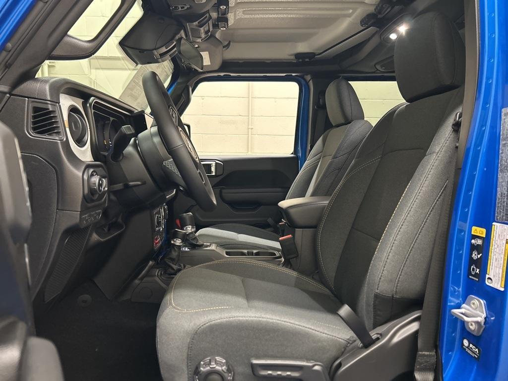 new 2026 Jeep Gladiator car, priced at $48,737