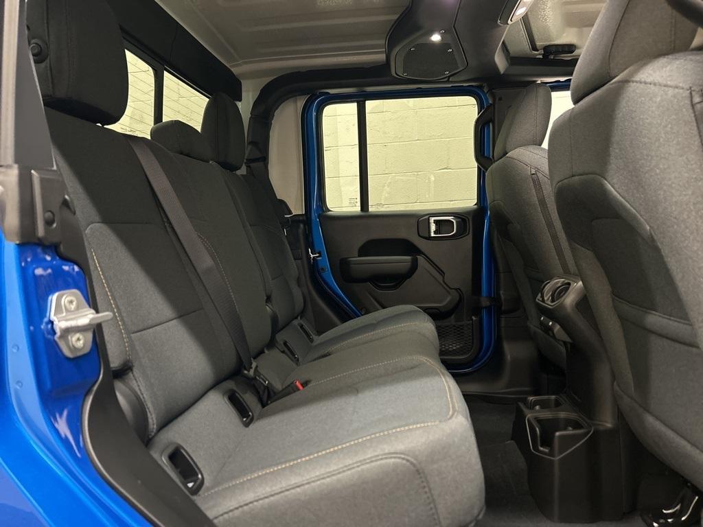 new 2026 Jeep Gladiator car, priced at $48,737