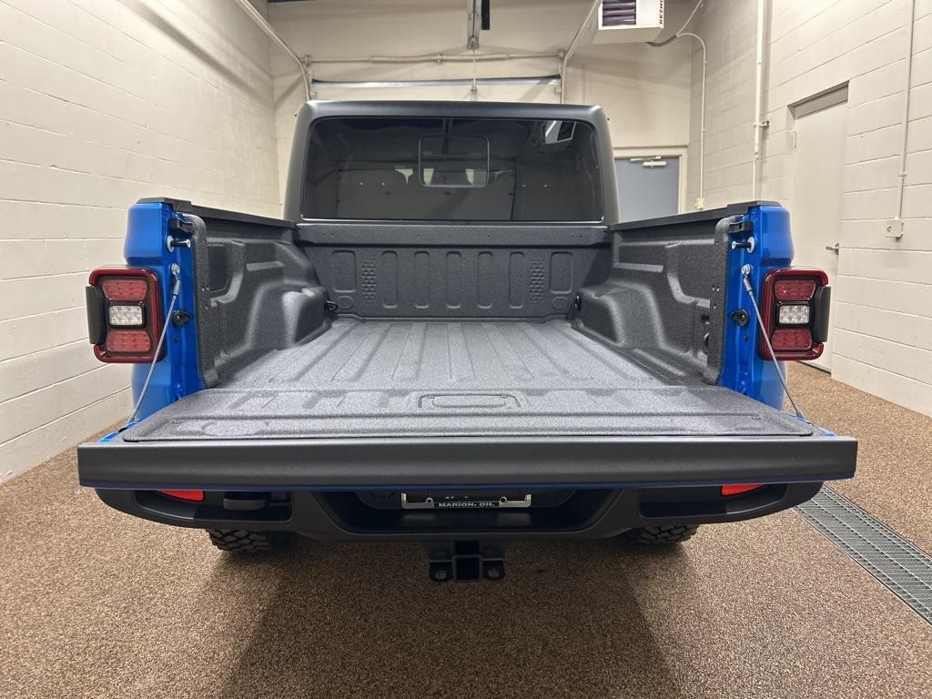 new 2026 Jeep Gladiator car, priced at $48,737