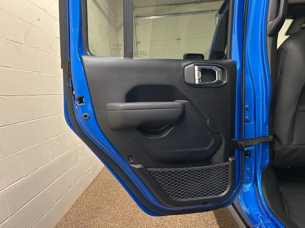 new 2026 Jeep Gladiator car, priced at $48,737