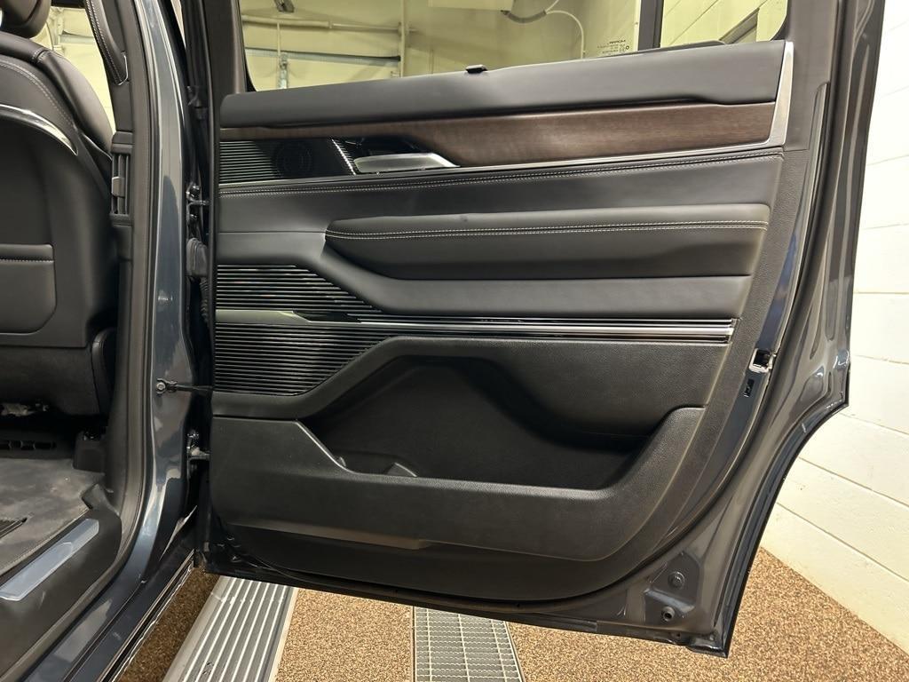 new 2024 Jeep Grand Wagoneer car, priced at $89,217