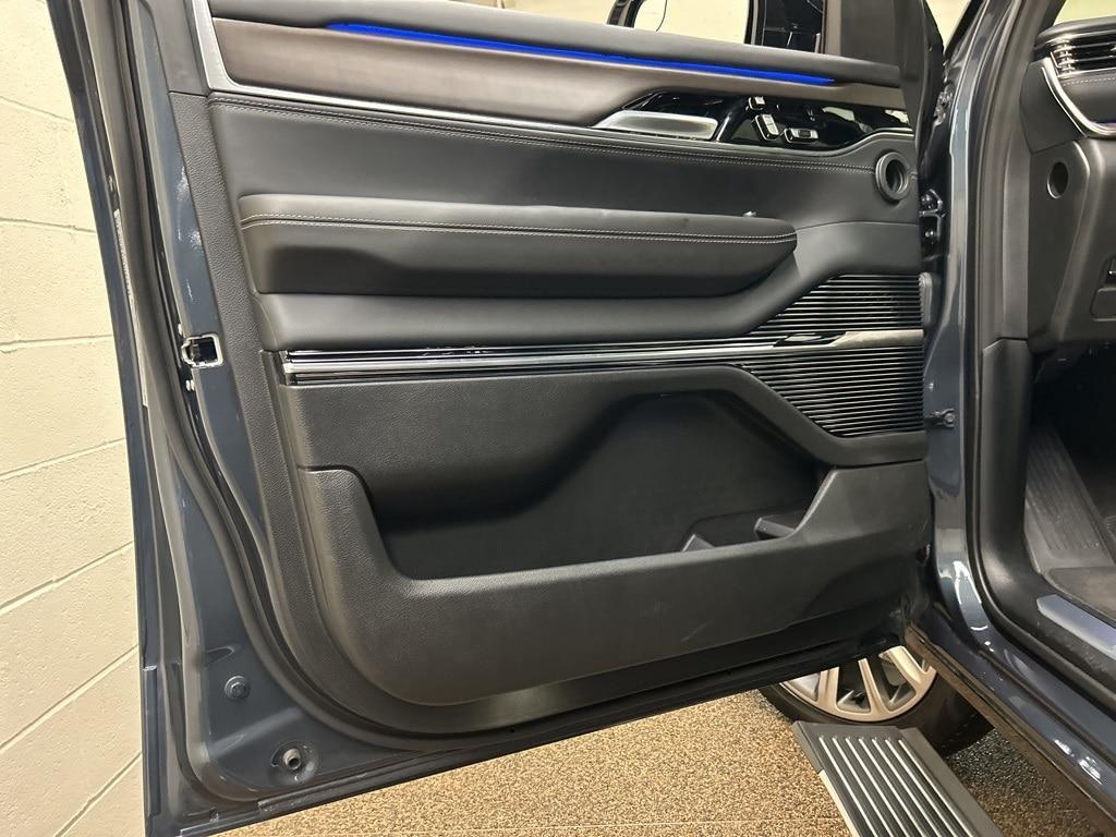 new 2024 Jeep Grand Wagoneer car, priced at $89,217