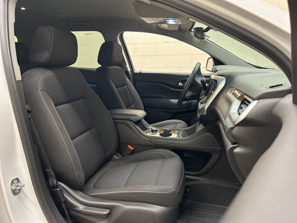 used 2023 GMC Acadia car, priced at $28,000