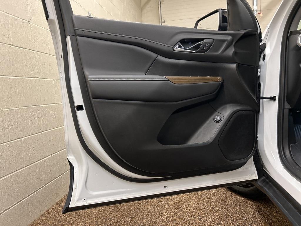 used 2023 GMC Acadia car, priced at $28,000