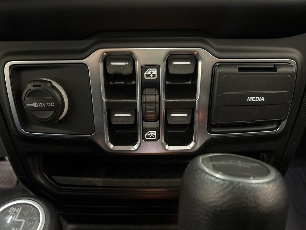 used 2021 Jeep Gladiator car, priced at $31,000