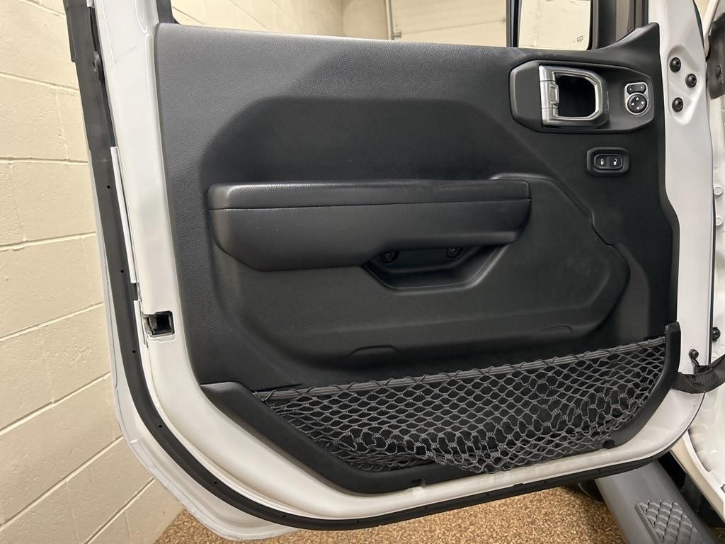 used 2021 Jeep Gladiator car, priced at $31,000