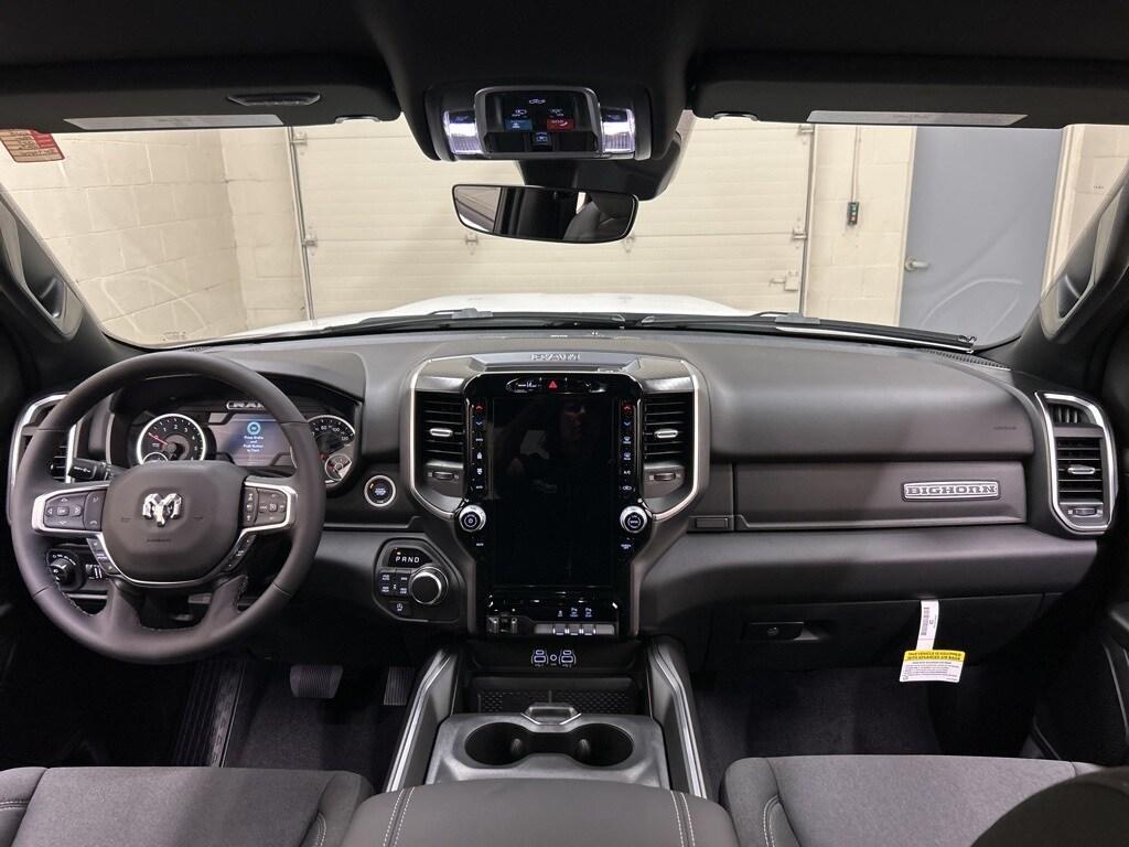 new 2025 Ram 1500 car