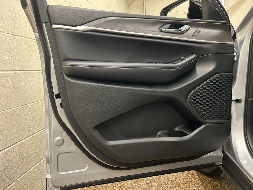 new 2025 Jeep Grand Cherokee L car, priced at $50,814