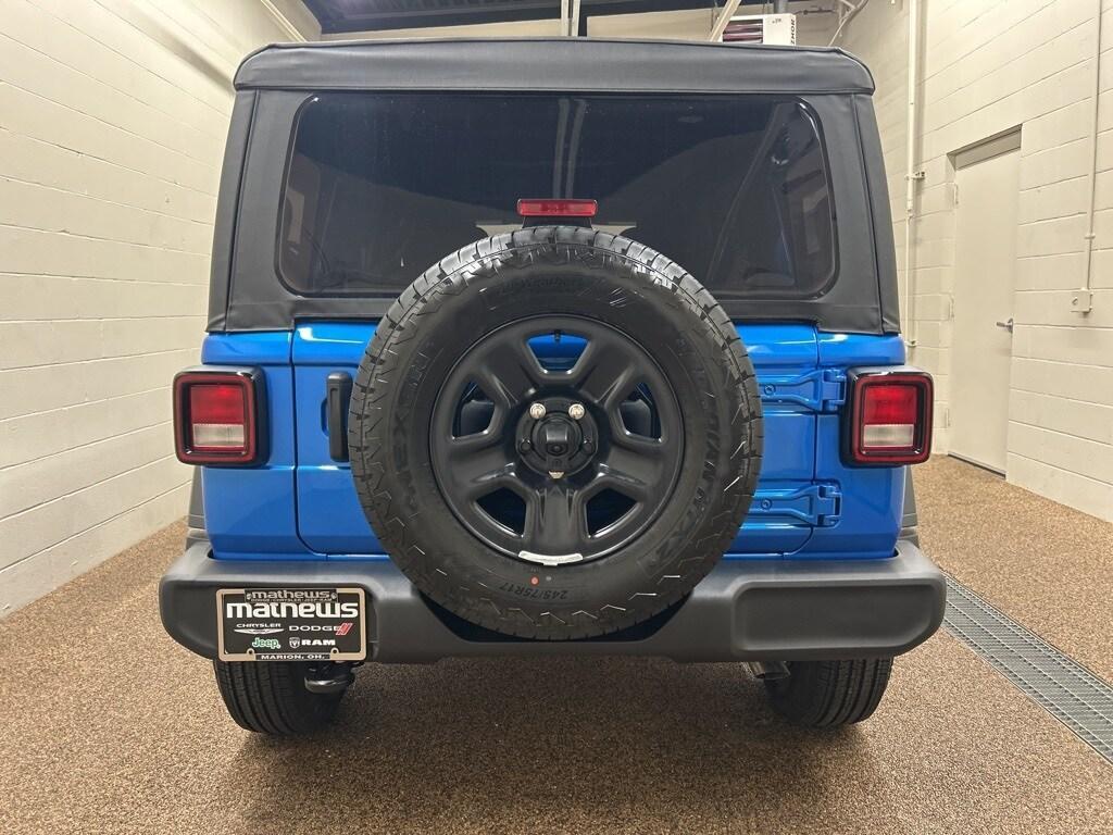 new 2025 Jeep Wrangler car