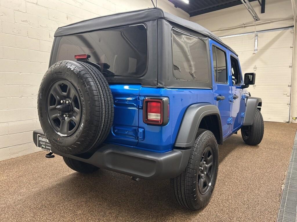 new 2025 Jeep Wrangler car