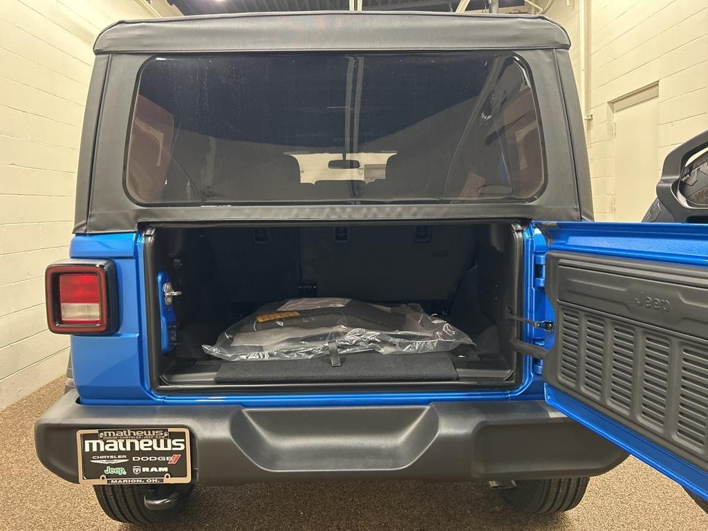 new 2025 Jeep Wrangler car