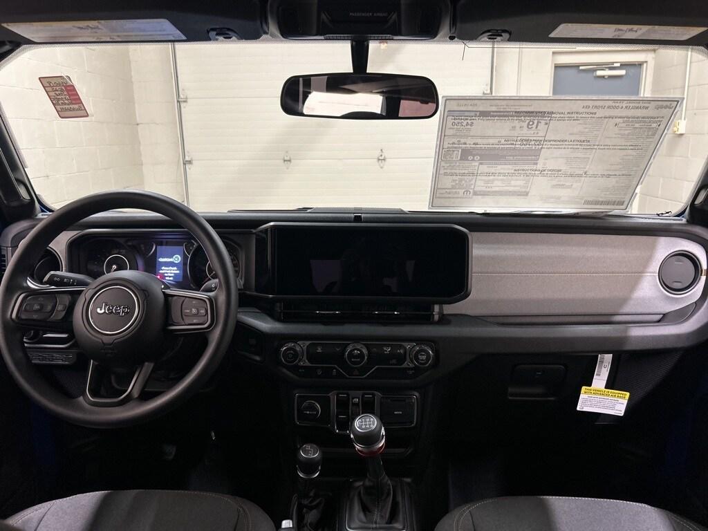 new 2025 Jeep Wrangler car