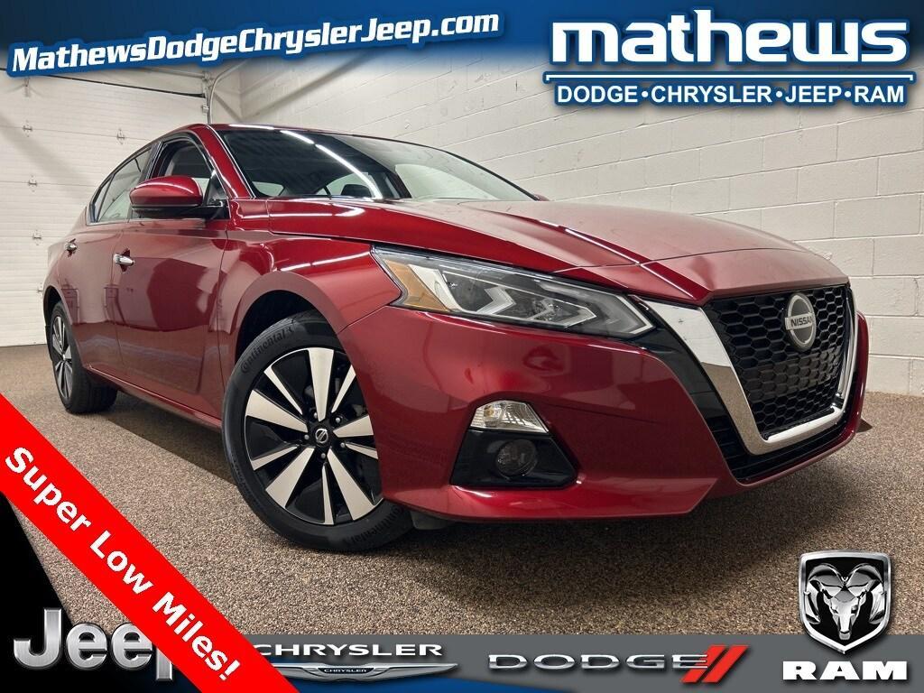used 2022 Nissan Altima car, priced at $28,990