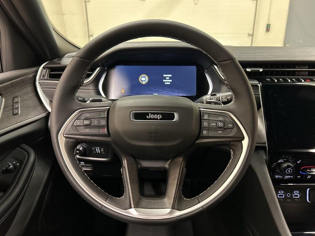 new 2025 Jeep Grand Cherokee L car, priced at $45,304
