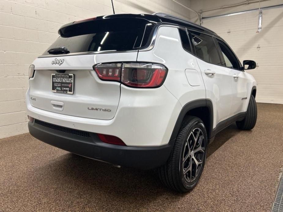 new 2024 Jeep Compass car, priced at $30,531