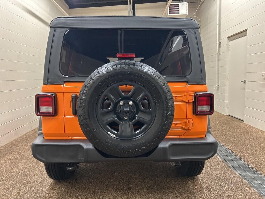 new 2025 Jeep Wrangler car