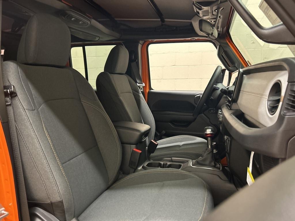 new 2025 Jeep Wrangler car, priced at $36,833