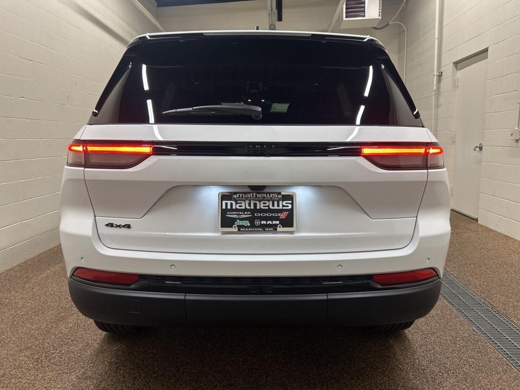 new 2025 Jeep Grand Cherokee car, priced at $40,693