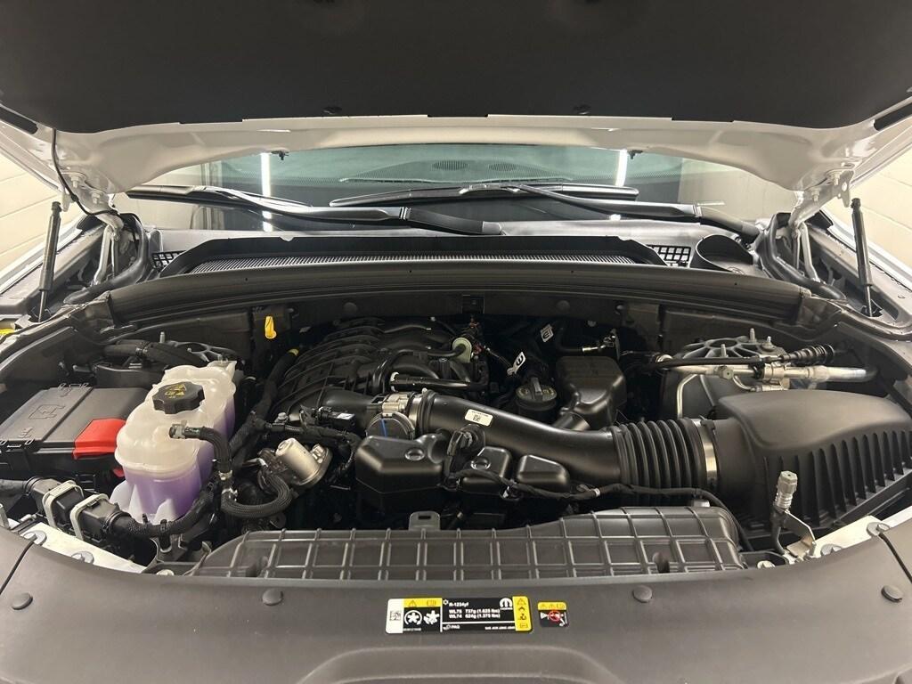 new 2025 Jeep Grand Cherokee car, priced at $40,693