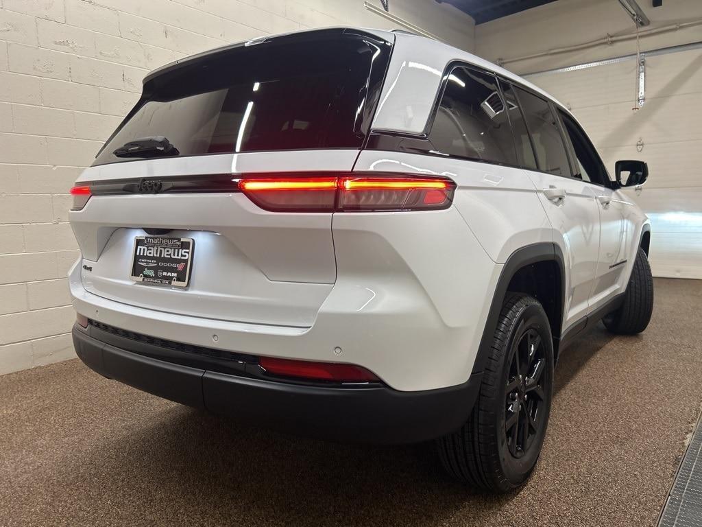 new 2025 Jeep Grand Cherokee car, priced at $40,693