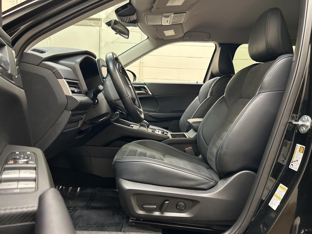 used 2024 Mitsubishi Outlander car, priced at $27,000