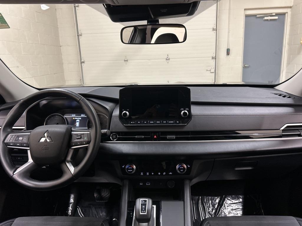 used 2024 Mitsubishi Outlander car, priced at $27,000