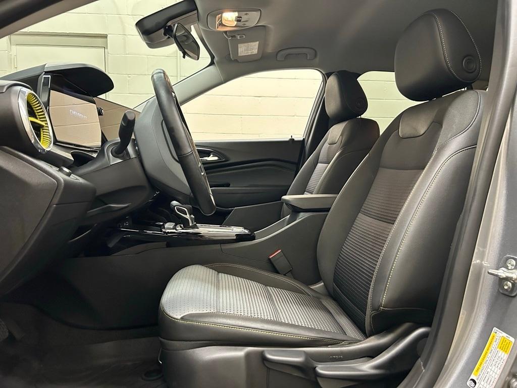 used 2025 Chevrolet Trax car, priced at $29,000