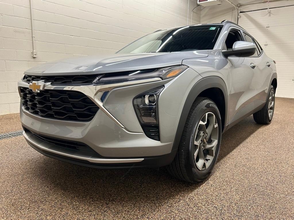 used 2025 Chevrolet Trax car, priced at $29,000