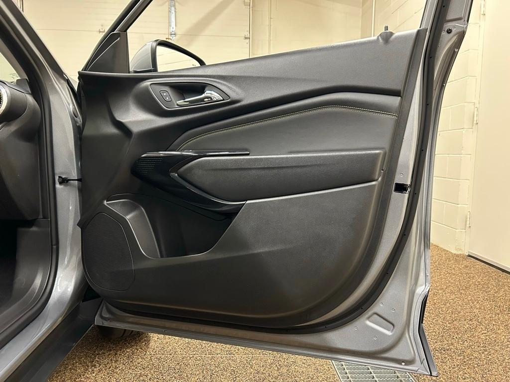 used 2025 Chevrolet Trax car, priced at $29,000