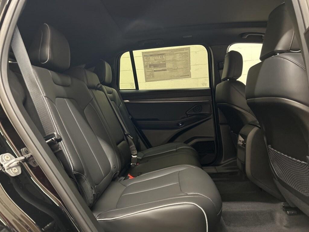 new 2025 Jeep Wagoneer S car