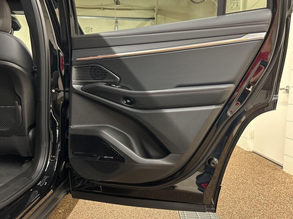 new 2025 Jeep Wagoneer S car