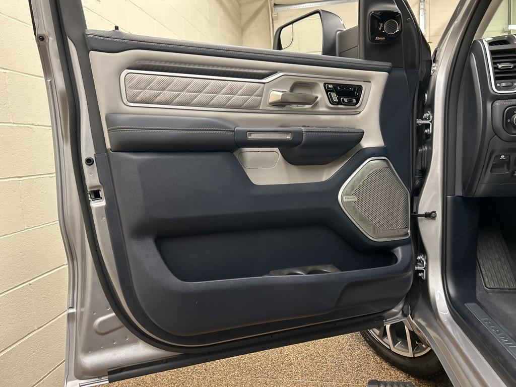 new 2025 Ram 1500 car