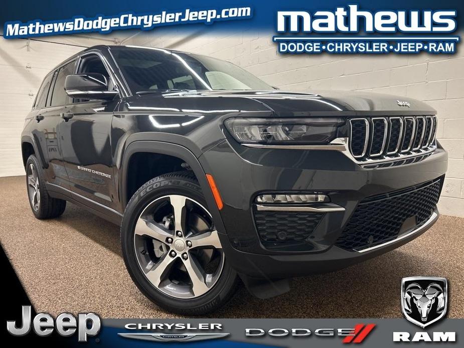 new 2024 Jeep Grand Cherokee car, priced at $53,795