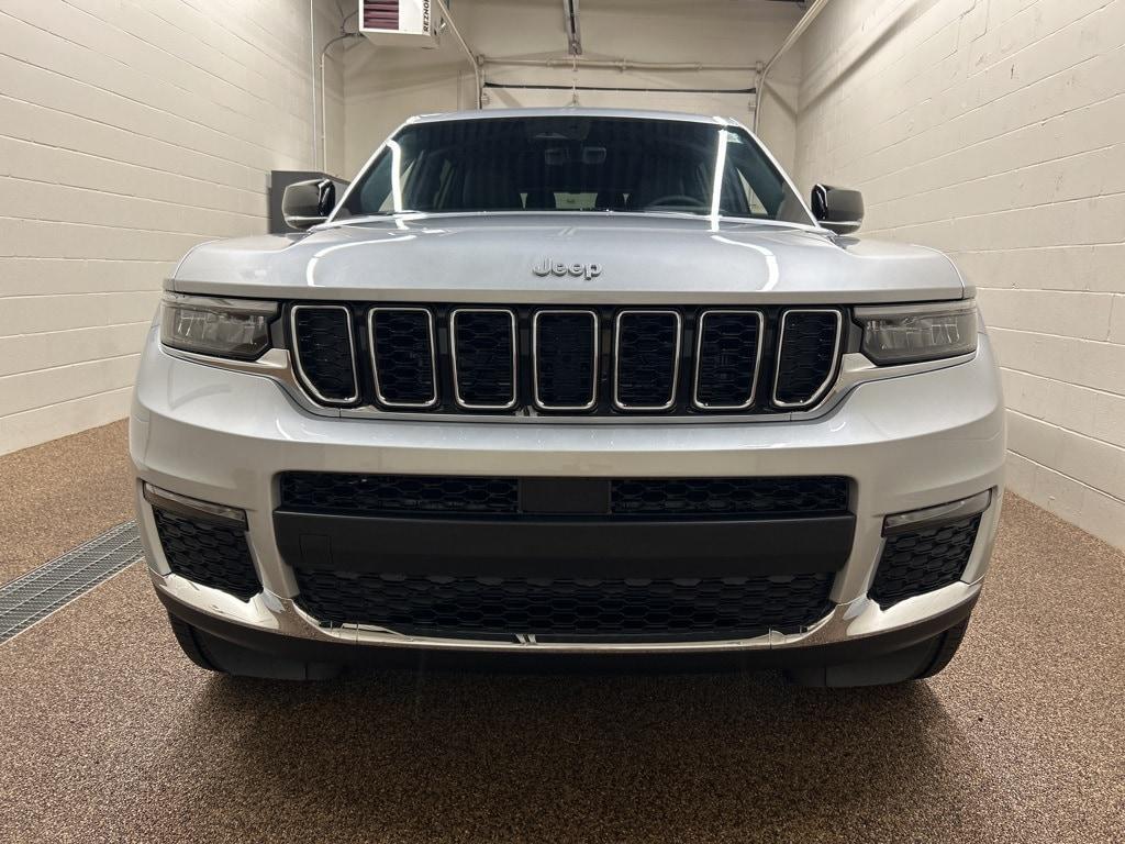 new 2025 Jeep Grand Cherokee L car, priced at $44,461