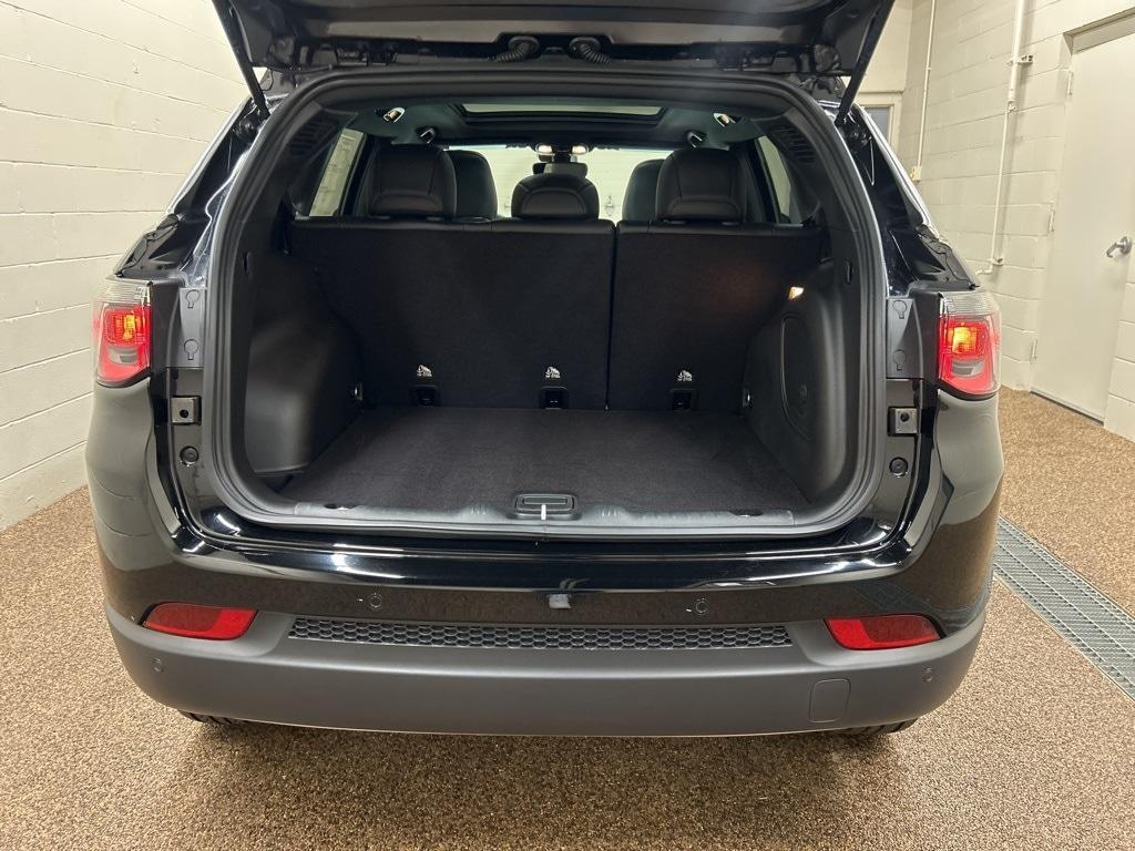 new 2024 Jeep Compass car, priced at $33,604