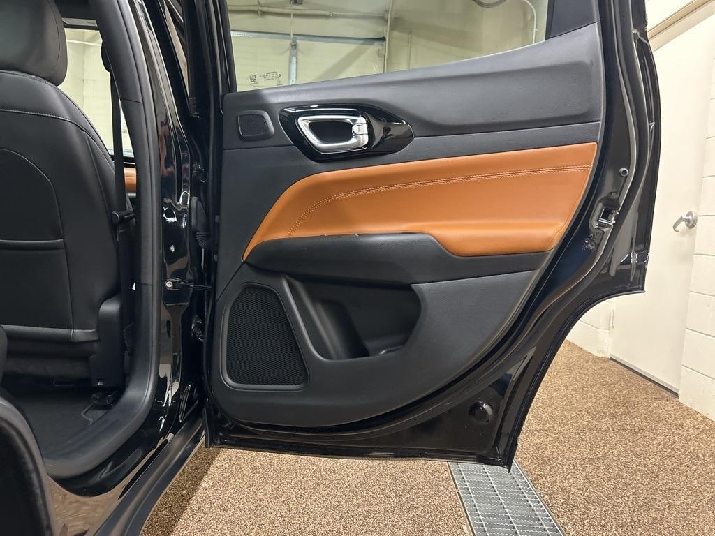 new 2024 Jeep Compass car, priced at $33,604