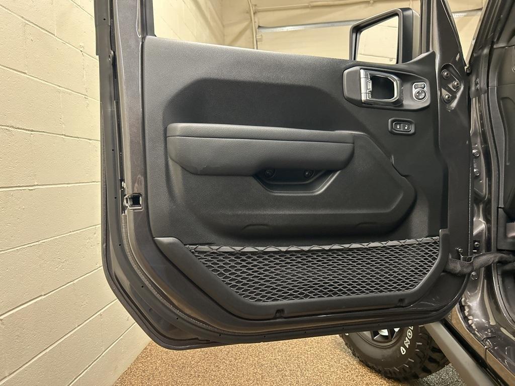 new 2026 Jeep Gladiator car, priced at $49,273