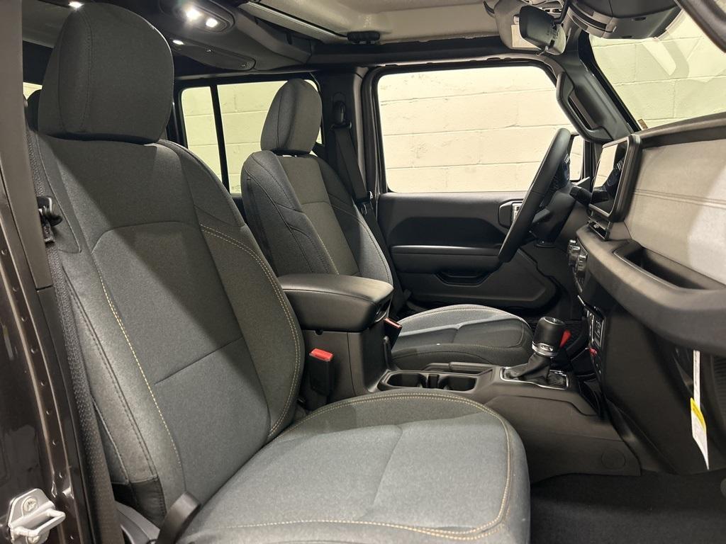 new 2026 Jeep Gladiator car, priced at $49,273