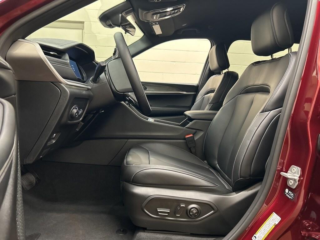 new 2025 Jeep Grand Cherokee L car