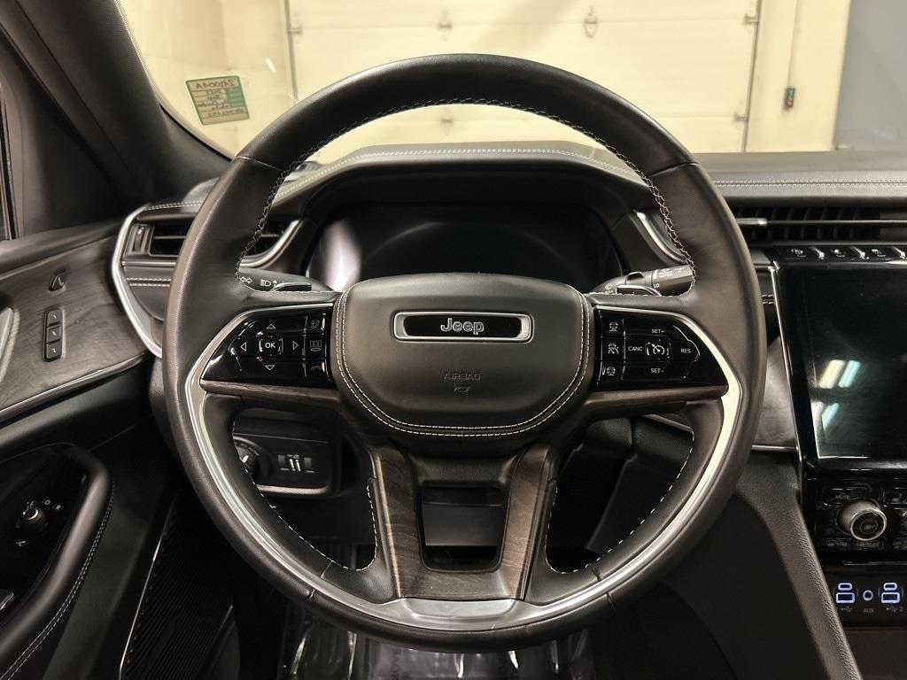 used 2022 Jeep Grand Cherokee car, priced at $33,000