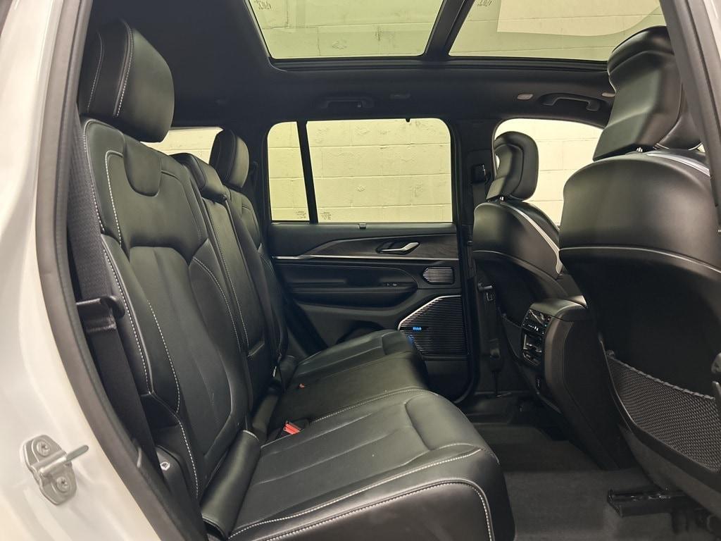 used 2022 Jeep Grand Cherokee car, priced at $33,000