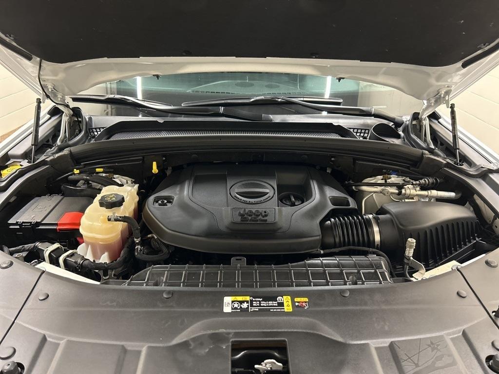 used 2022 Jeep Grand Cherokee car, priced at $33,000