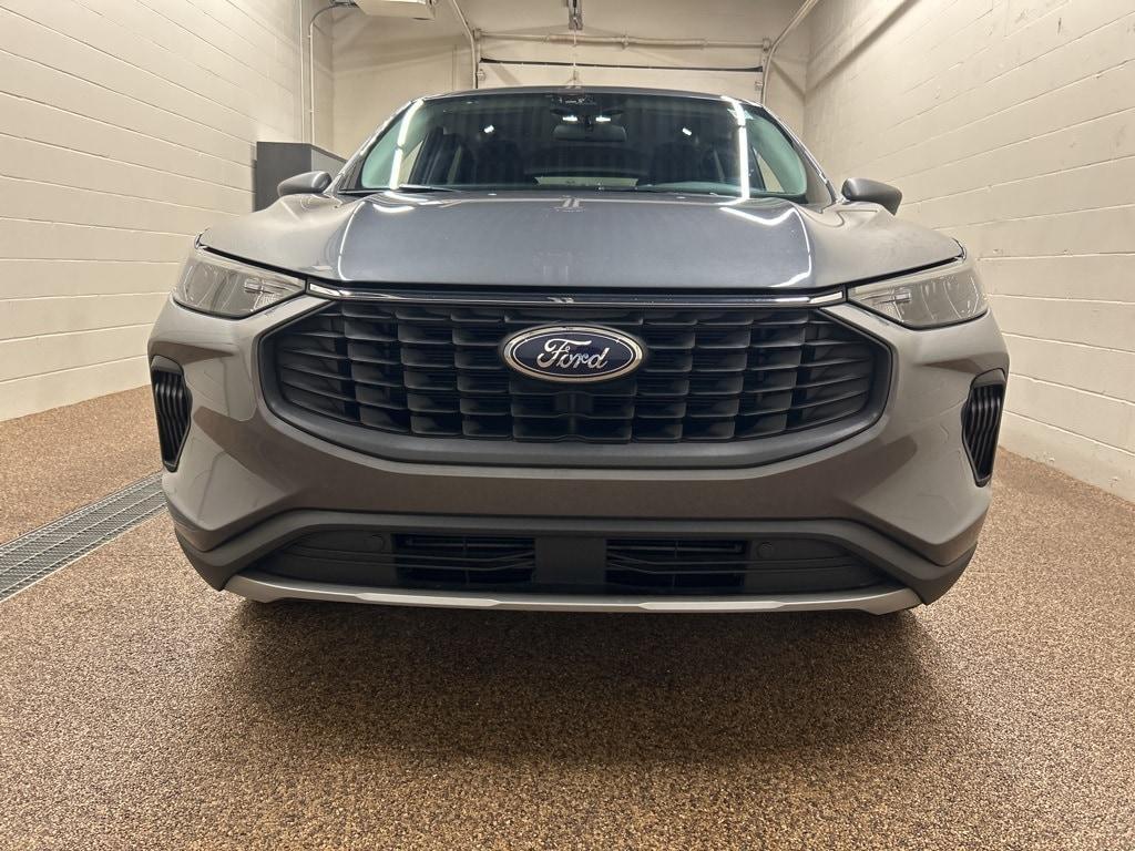 used 2024 Ford Escape car, priced at $20,000