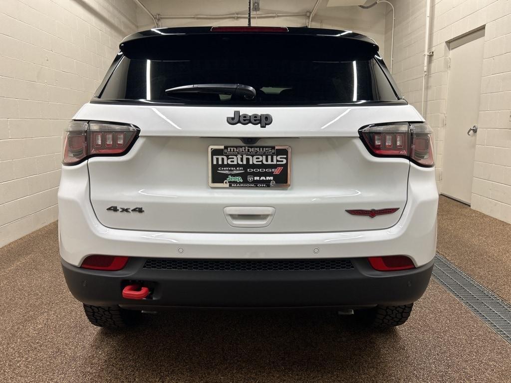 new 2026 Jeep Compass car, priced at $32,256