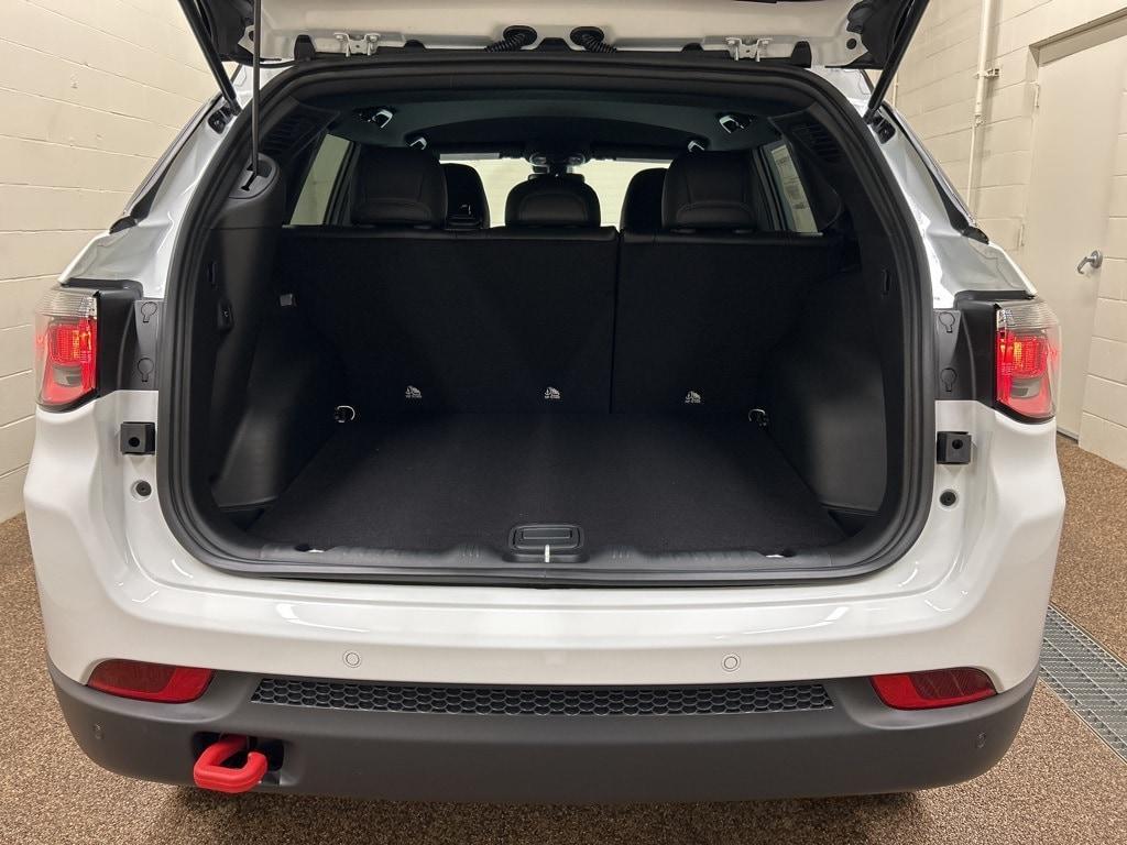 new 2026 Jeep Compass car, priced at $32,256