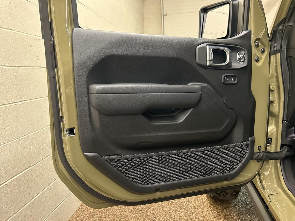 new 2026 Jeep Gladiator car, priced at $49,273