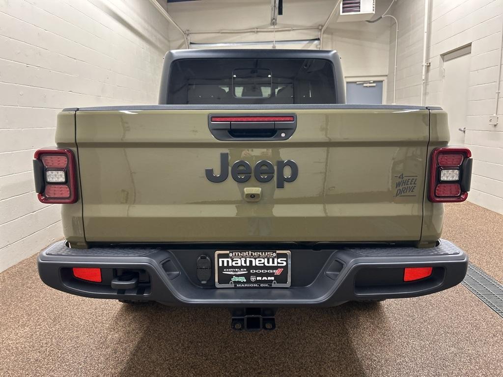 new 2026 Jeep Gladiator car, priced at $49,273