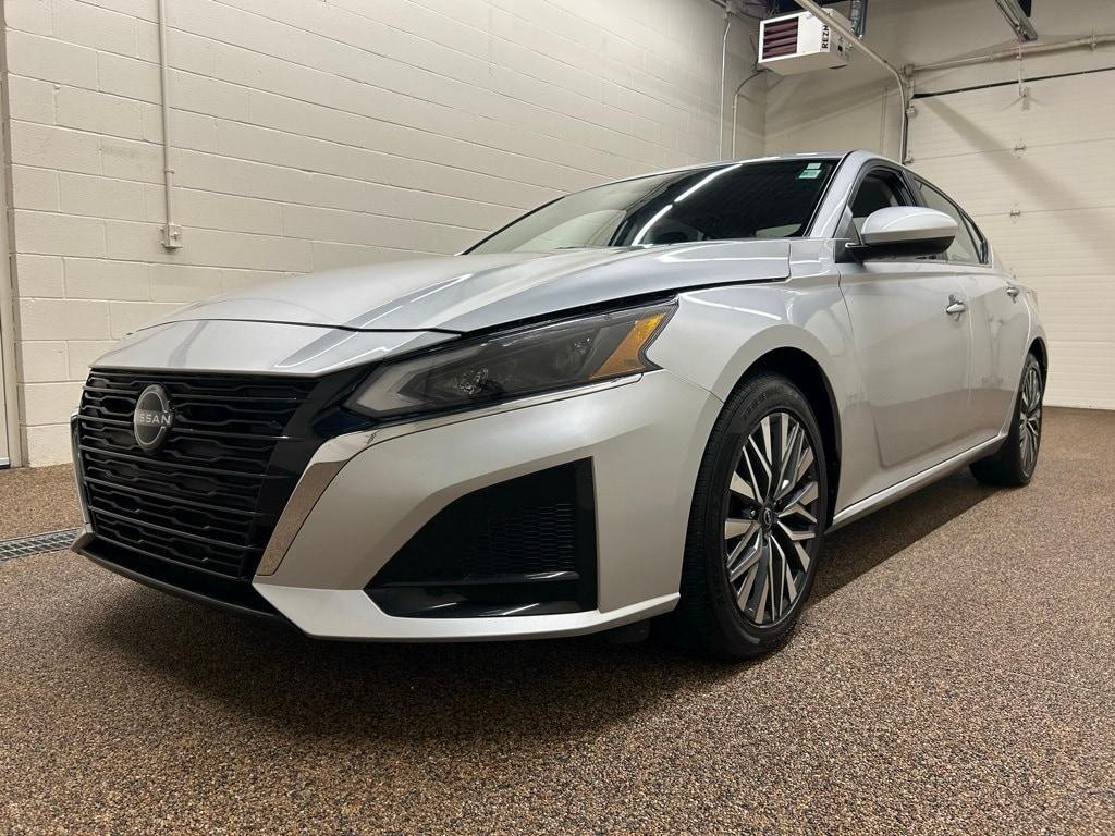 used 2023 Nissan Altima car, priced at $22,000