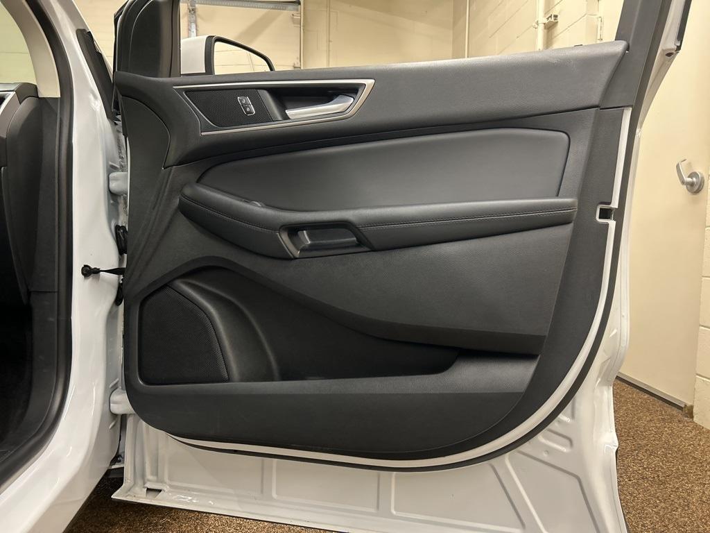 used 2024 Ford Edge car, priced at $22,000