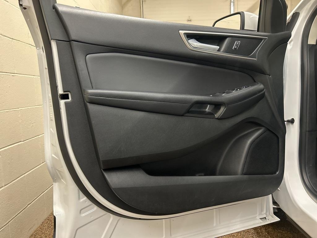 used 2024 Ford Edge car, priced at $22,000